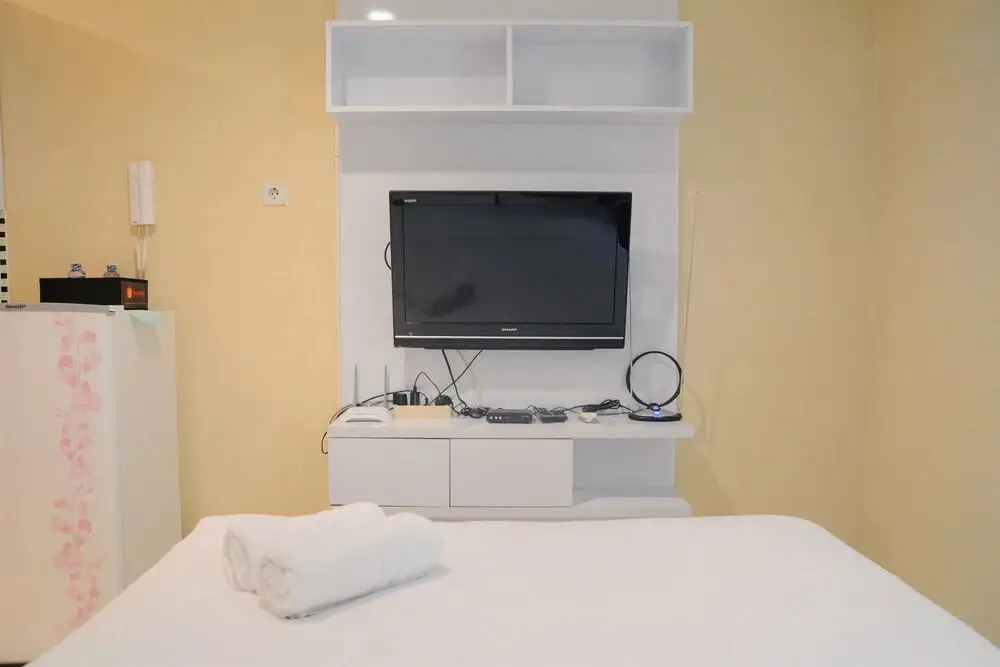 Депок: Gorgeous Studio Cinere Bellevue Apartment