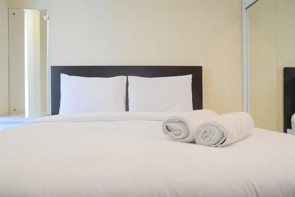 Депок: Gorgeous Studio Cinere Bellevue Apartment