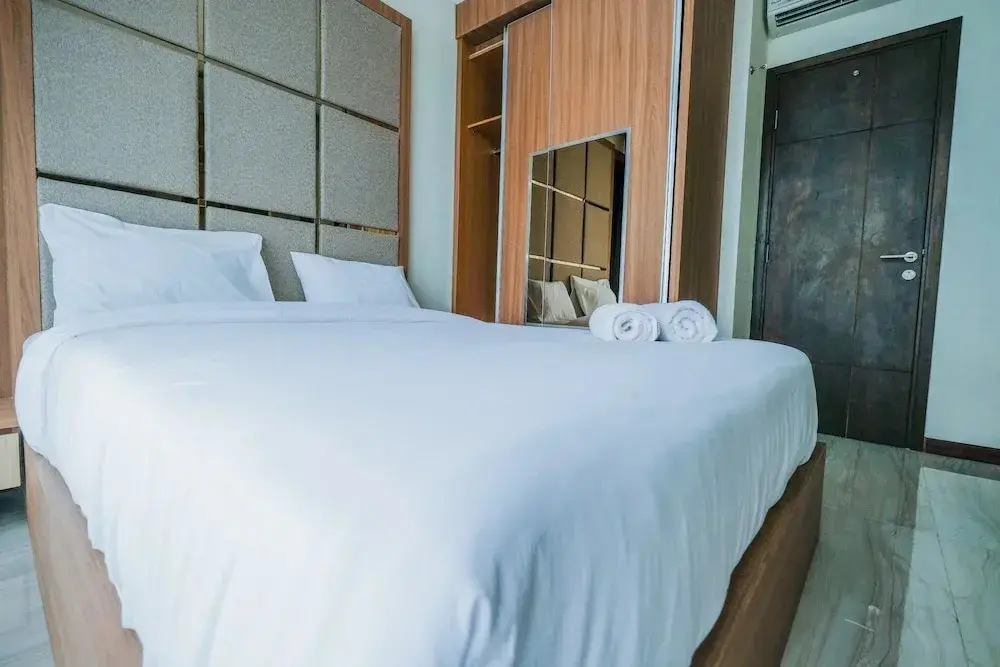 Джакарта: New 2BR Gallery West Apartment