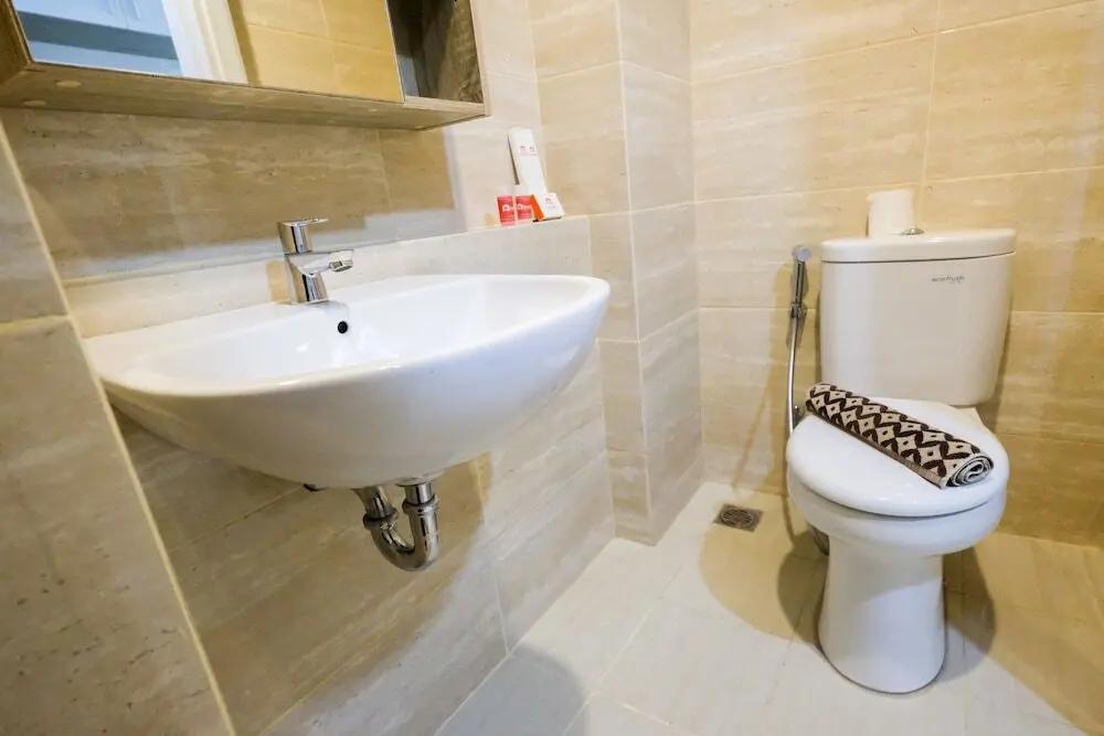 Тангеранг: New Furnished Studio Apartment Springwood Residence