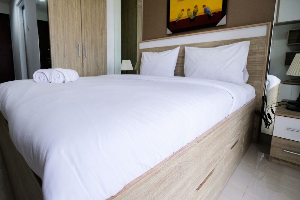 Тангеранг: New Furnished Studio Apartment Springwood Residence