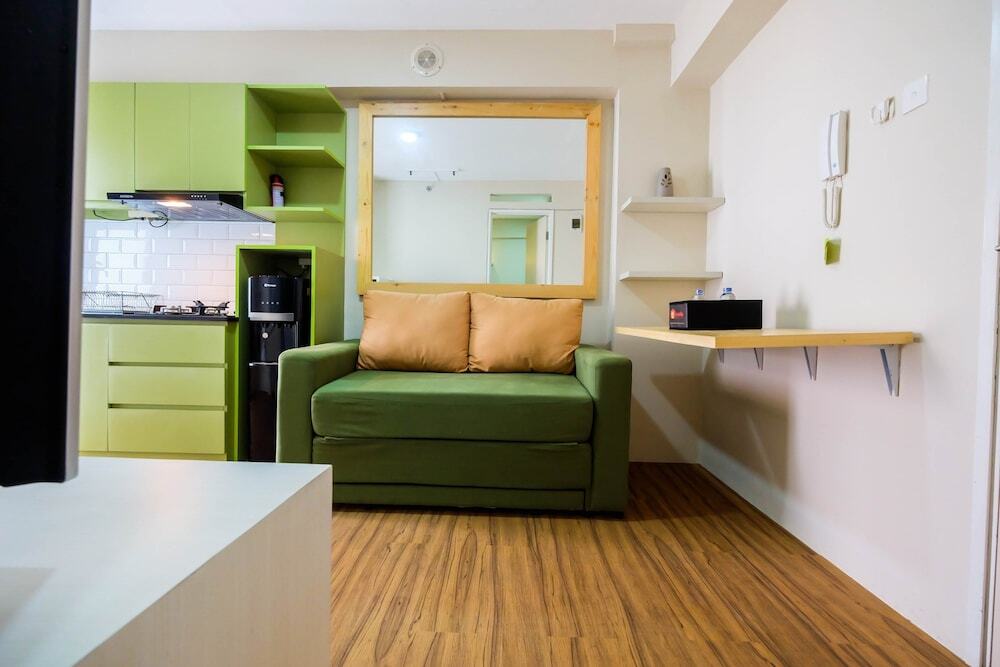 Connect to Pool 2BR Apartment at Bassura City — фото 1