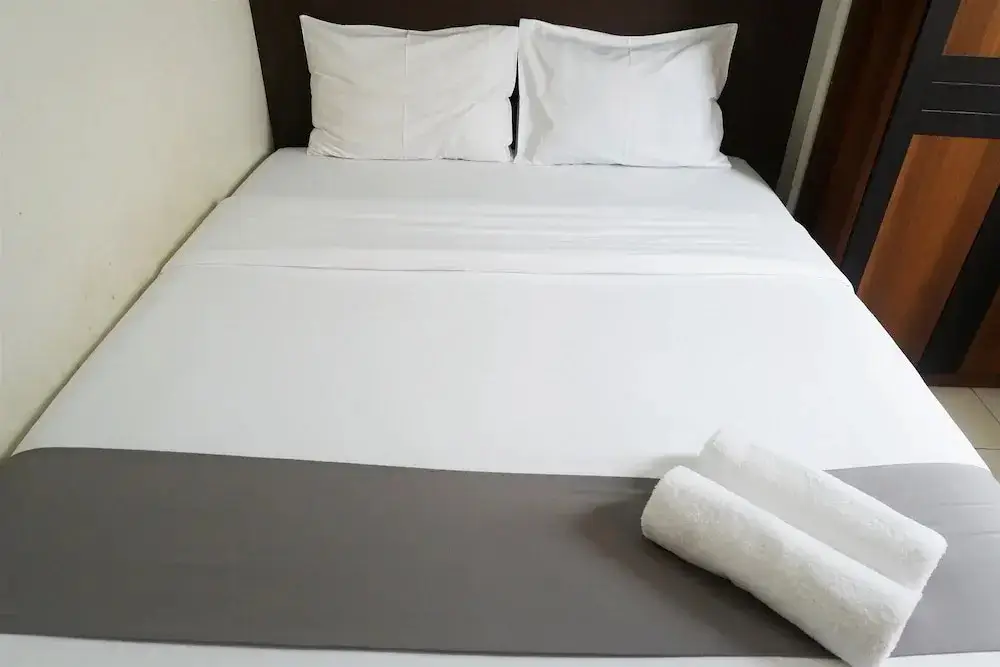 Сурабая: Minimalist 2Br Apartment At Puncak Permai