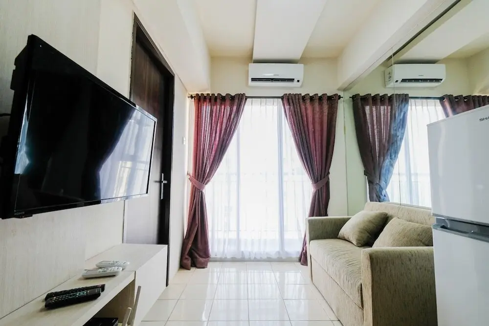 Южный Тангеранг: Brand New 2BR Serpong Greenview Apartment