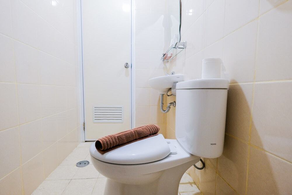 Южный Тангеранг: Brand New 2BR Serpong Greenview Apartment