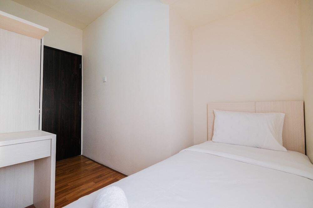 Южный Тангеранг: Brand New 2BR Serpong Greenview Apartment