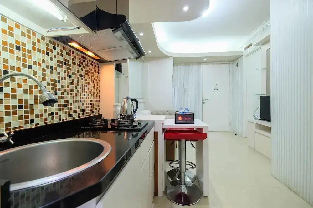 Джакарта: Comfy 2BR Bassura City Apartment Near Bassura Mall