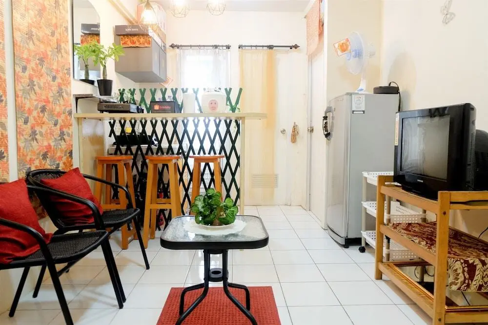 Джакарта: Spacious 2BR Gading Nias Apartment