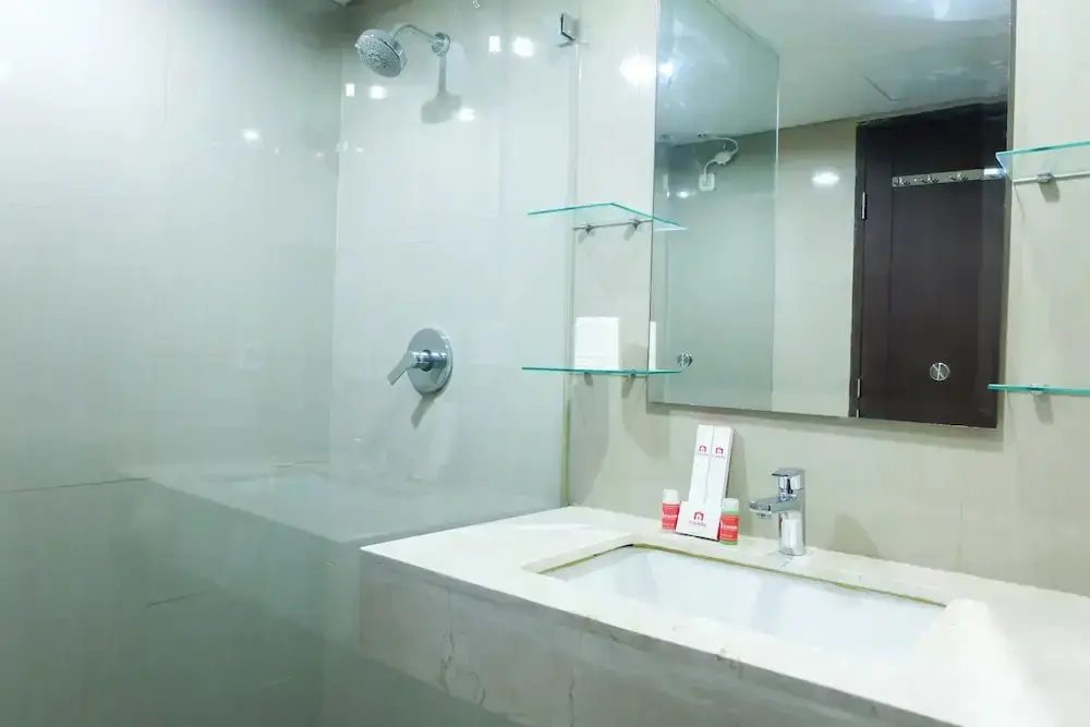Джакарта: Modern and Brand New 1BR The H Residence