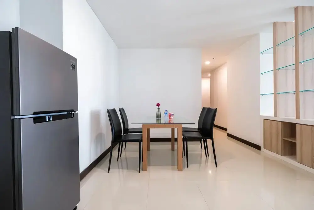 Джакарта: 3br Apartment for 6 Pax at Gallery West Residence