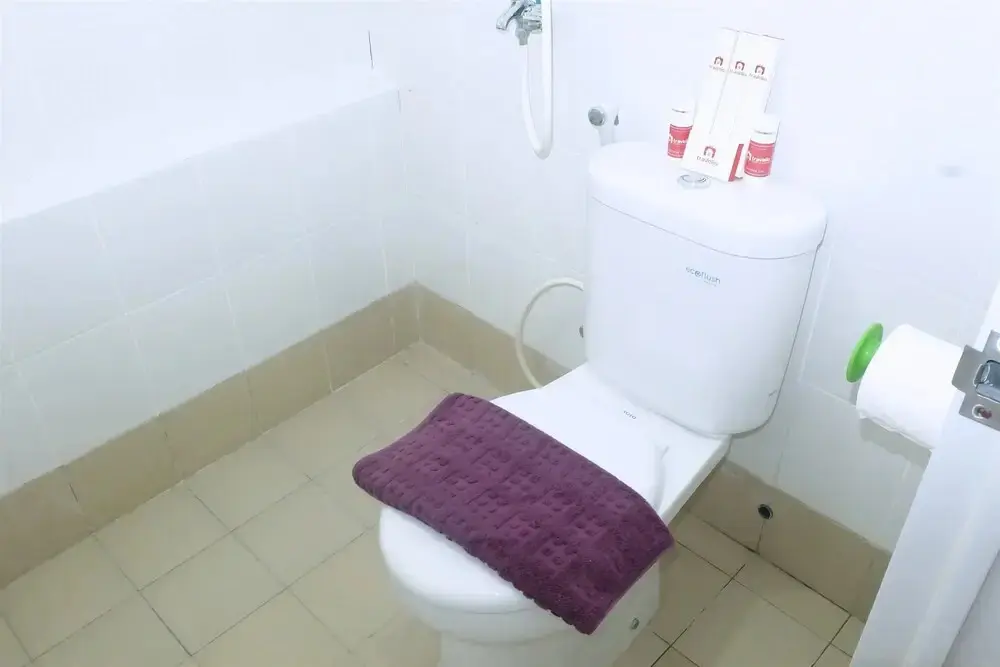 Джакарта: 2BR Near Shopping Centre Bassura Apartment