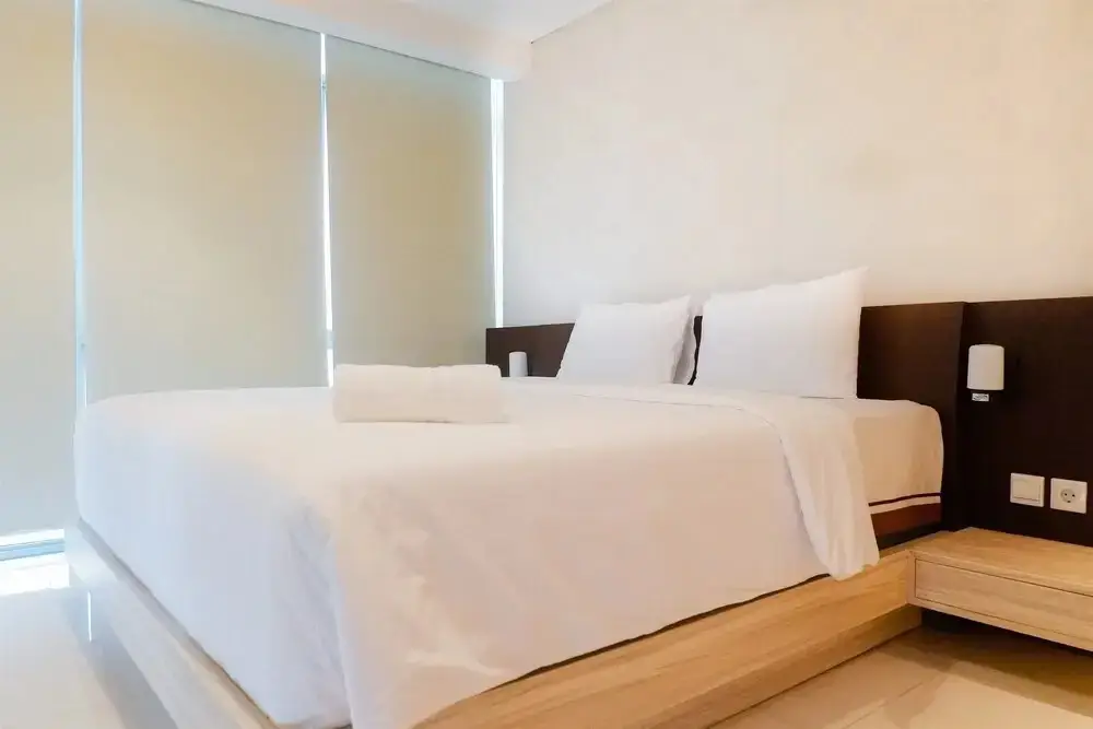 Сурабая: 2BR Apartment at Regency Condominium Connected to Cito Mall