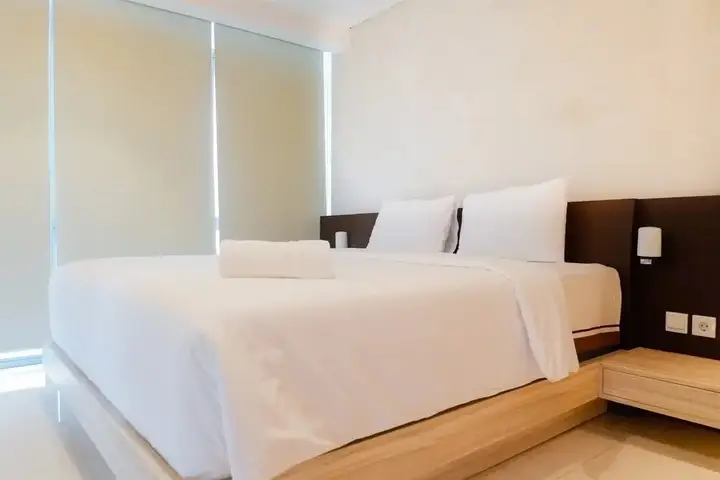 Сурабая: 2BR Apartment at Regency Condominium Connected to Cito Mall