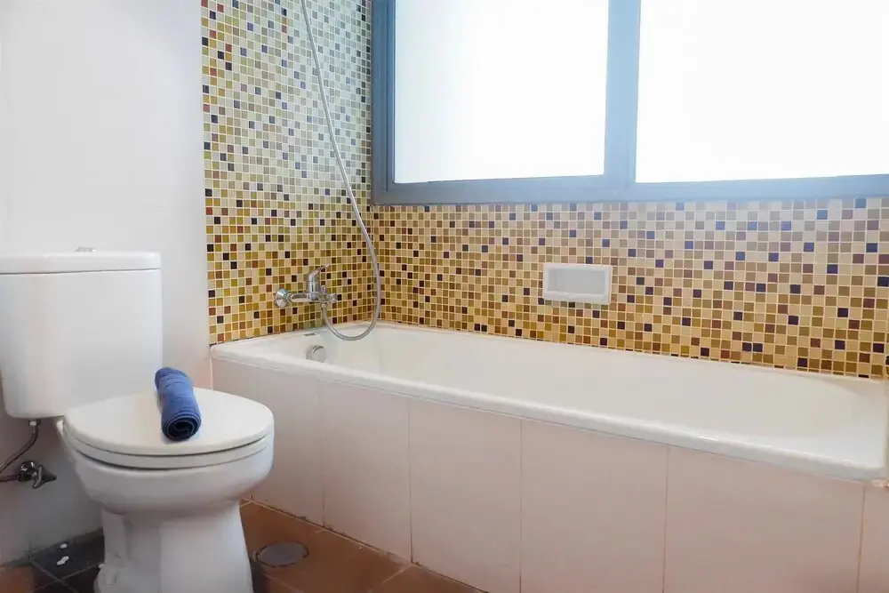 Сурабая: 2BR Apartment at Regency Condominium Connected to Cito Mall