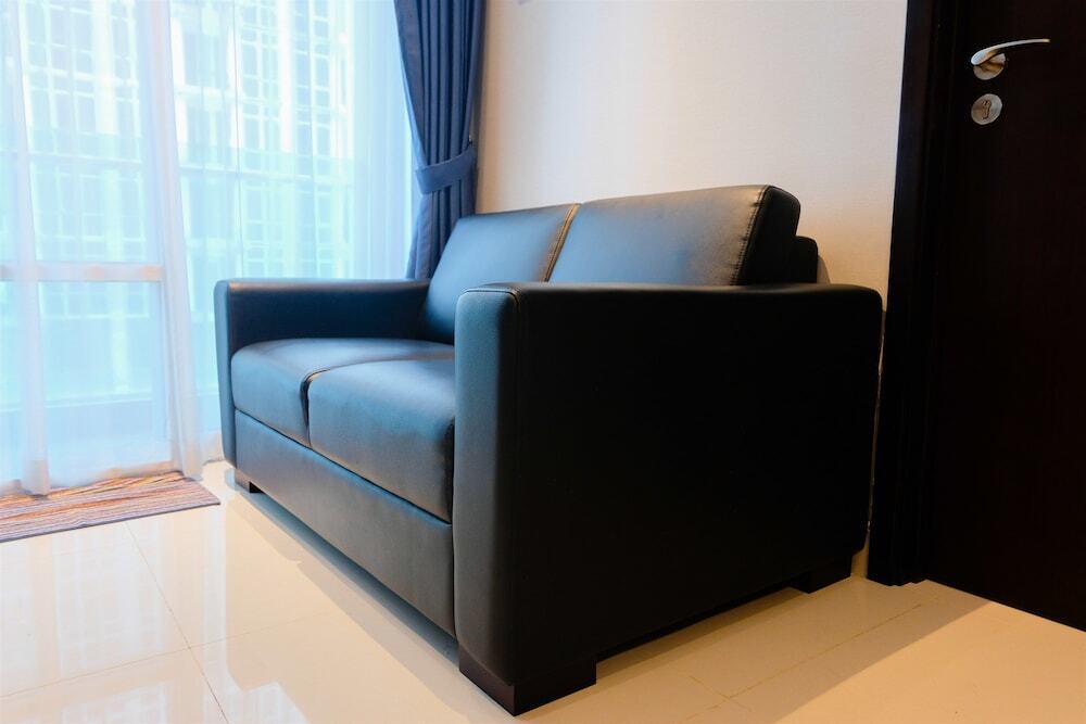 Южный Тангеранг: Chic 1BR Brooklyn Apartment near IKEA Alam Sutera