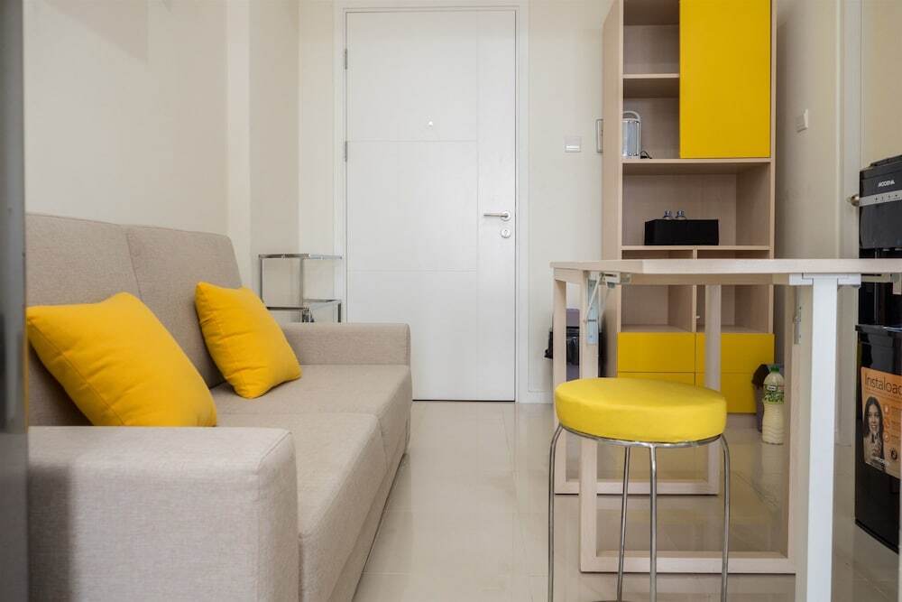 Бандунг: Trendy 1BR Apartment at Parahyangan Residence