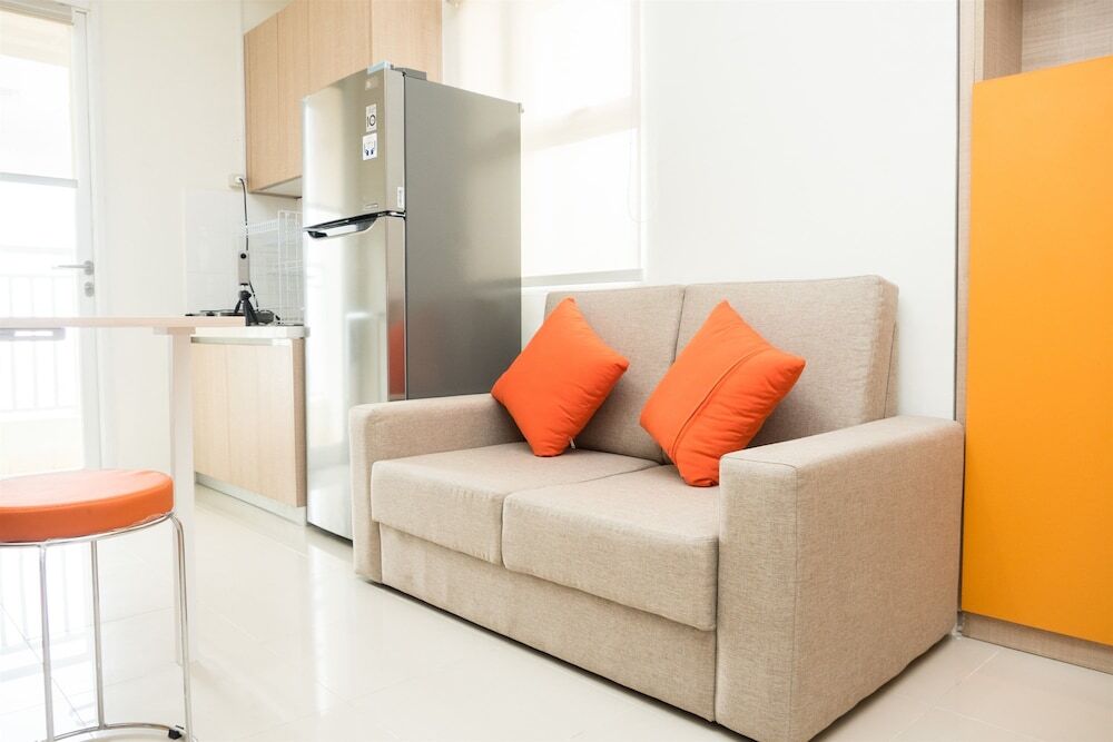 Бандунг: Elegant 2BR Apartment at Parahyangan Residence