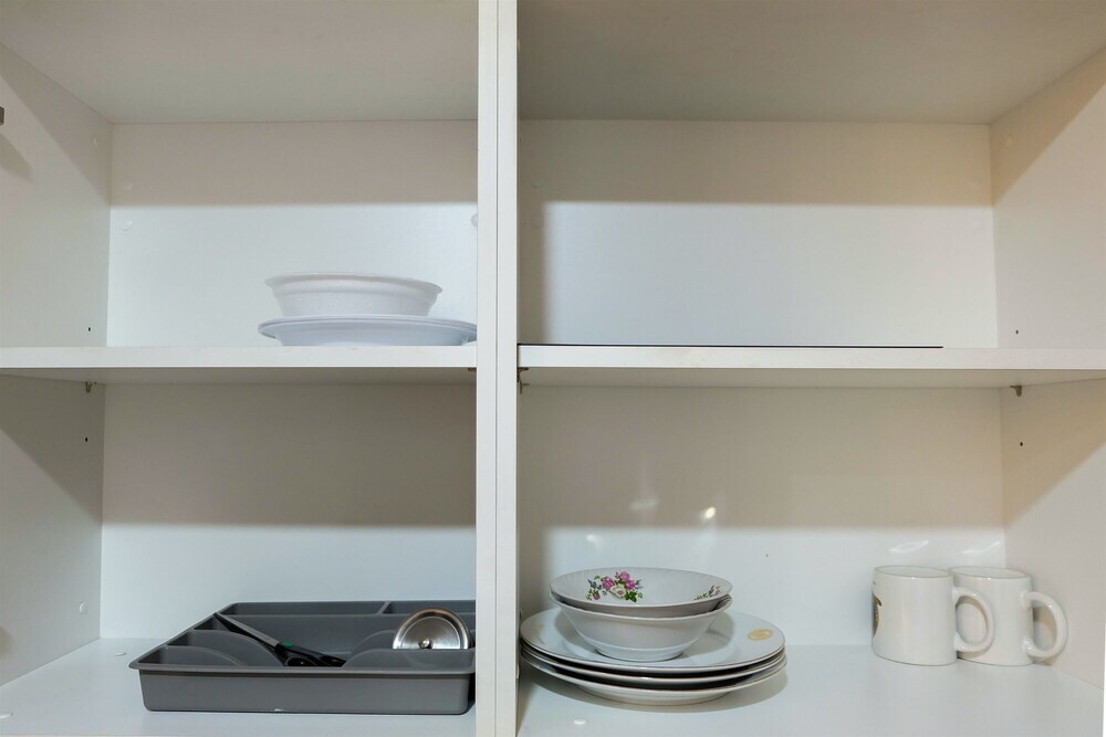 Джакарта: Modern And Homey 1Br L’Avenue Pancoran Apartment