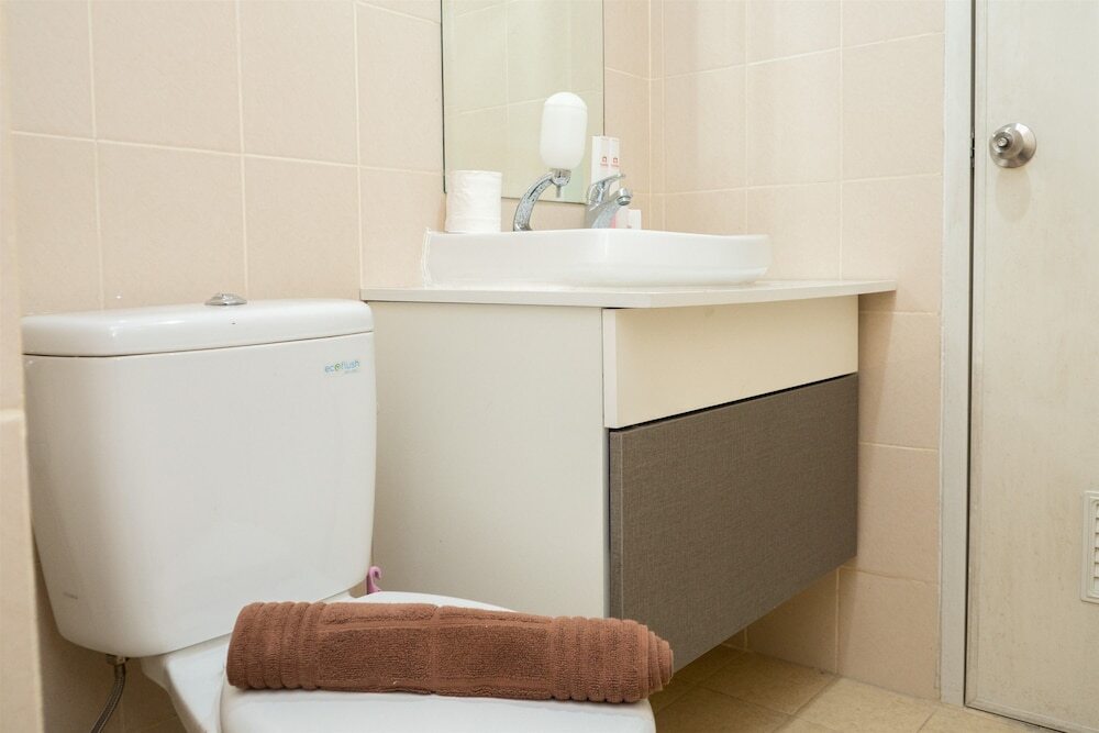Бандунг: Modern 2BR Apartment at Parahyangan Residence