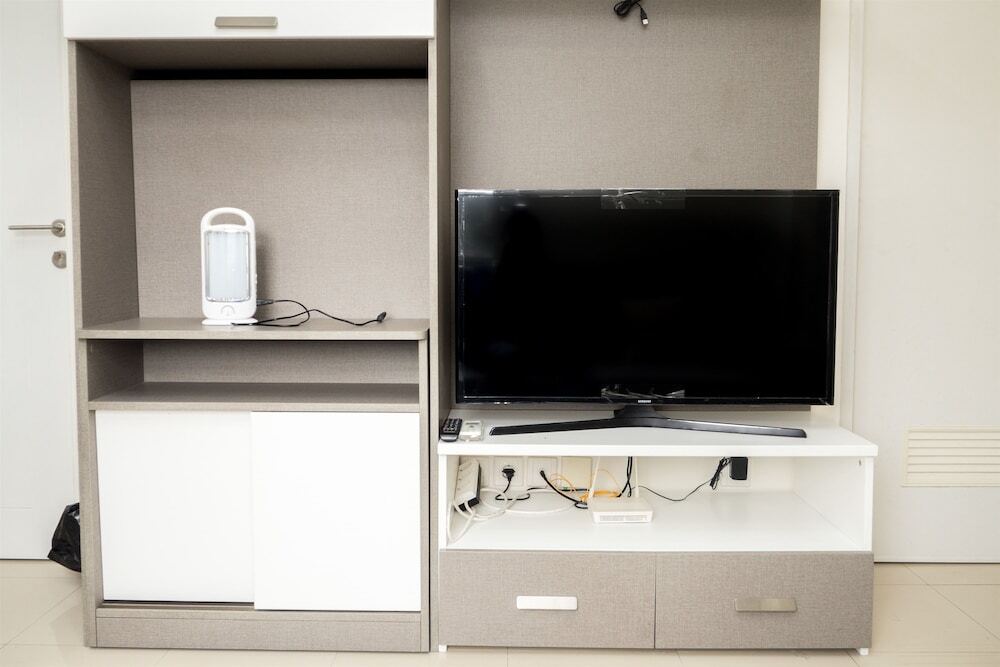 Бандунг: Modern 2BR Apartment at Parahyangan Residence