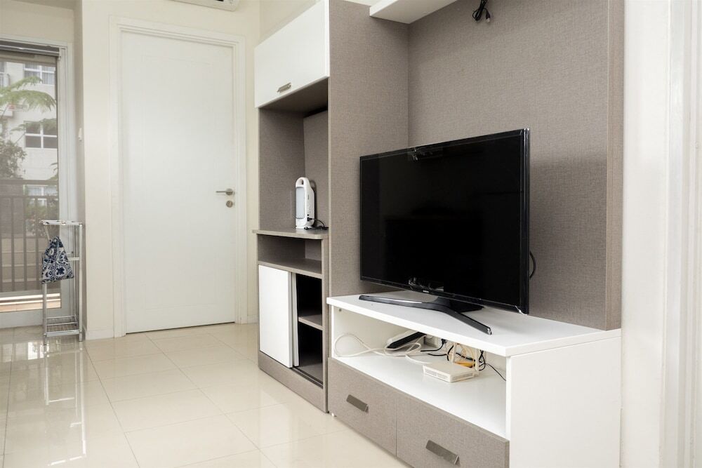 Бандунг: Modern 2BR Apartment at Parahyangan Residence