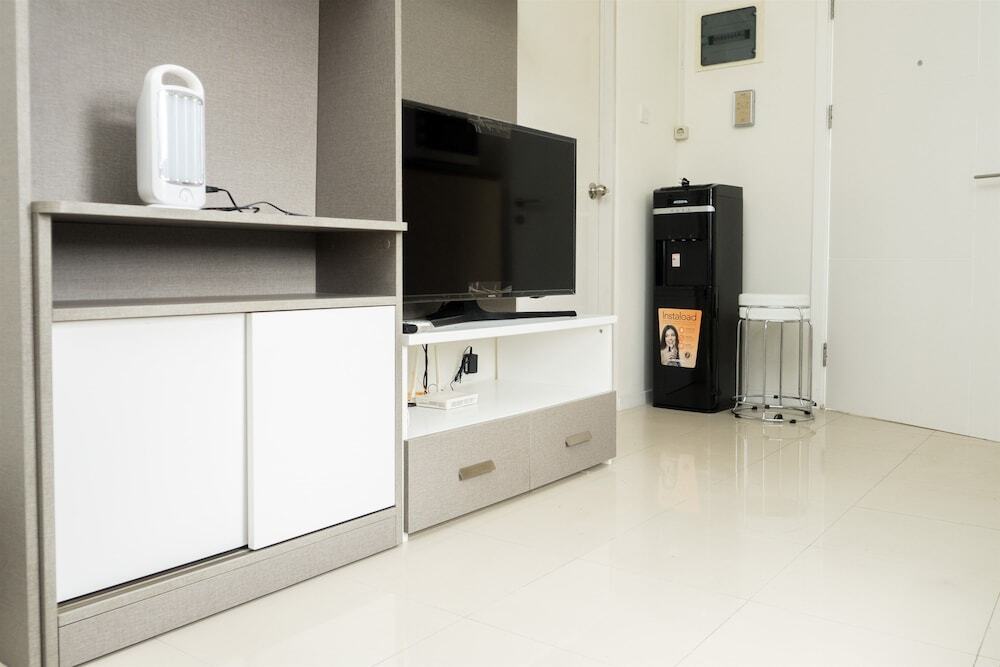 Бандунг: Stylish 2BR Apartment at Parahyangan Residence