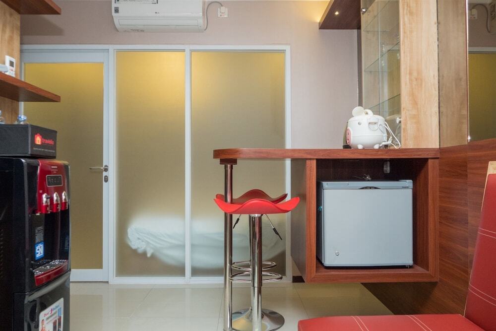 Бандунг: Comfy 1BR Gateway Pasteur Apartment