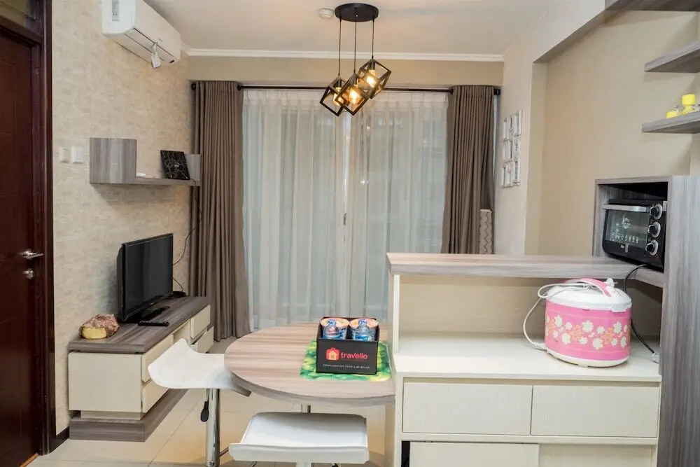 Бандунг: 2BR with Sofa Bed at Gateway Pasteur Apartment