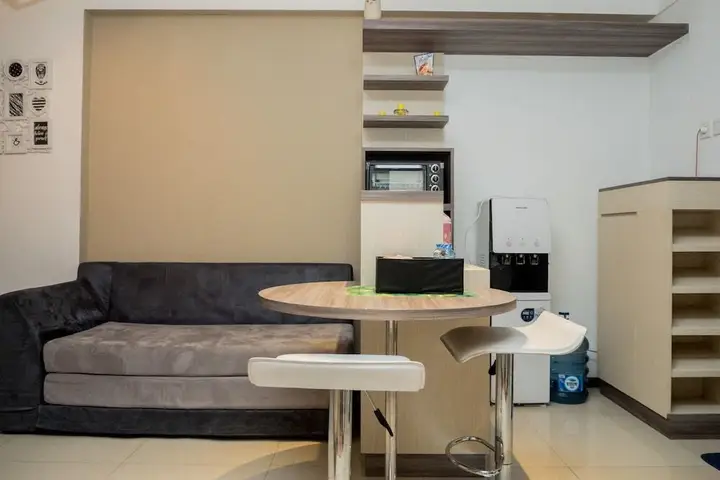 Бандунг: 2BR with Sofa Bed at Gateway Pasteur Apartment