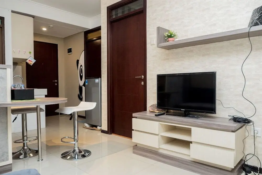 Бандунг: 2BR with Sofa Bed at Gateway Pasteur Apartment