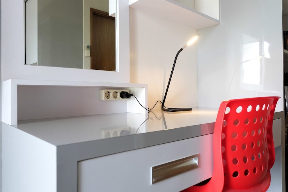 Чикаранг: Comfy Studio Room @ Oasis Apartment By Travelio