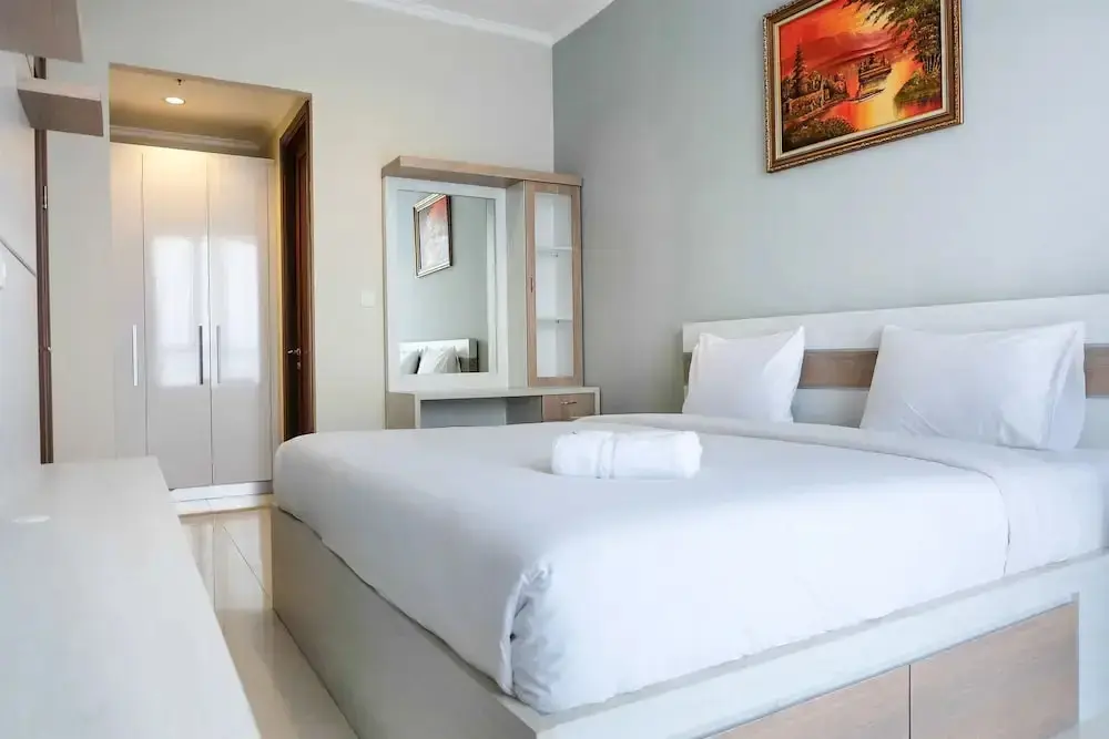 Джакарта: 2Br Condo Apartment With Maid Room At Taman Anggrek Residences