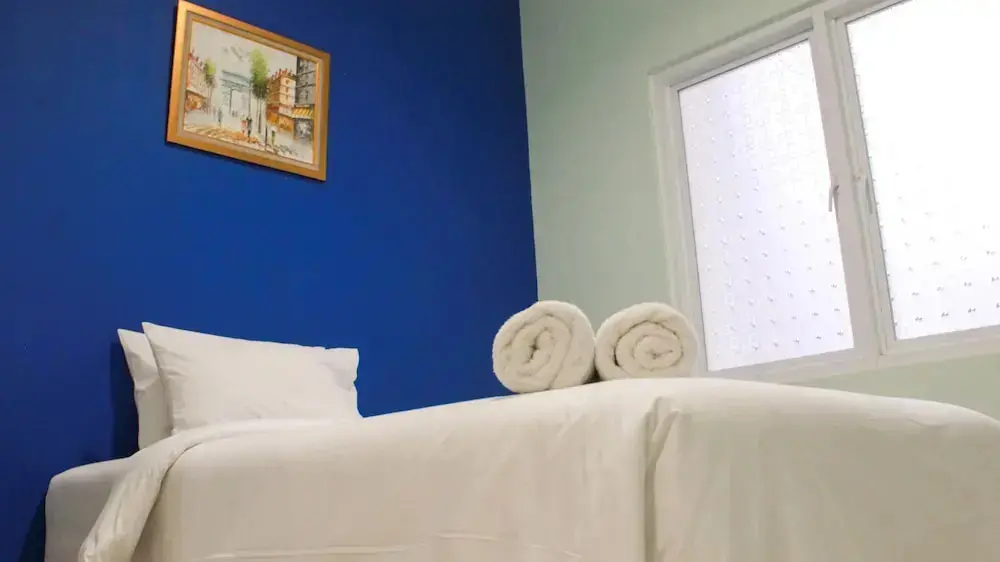 Джакарта: Studio Guesthouse Way Seputih Luxury Residence