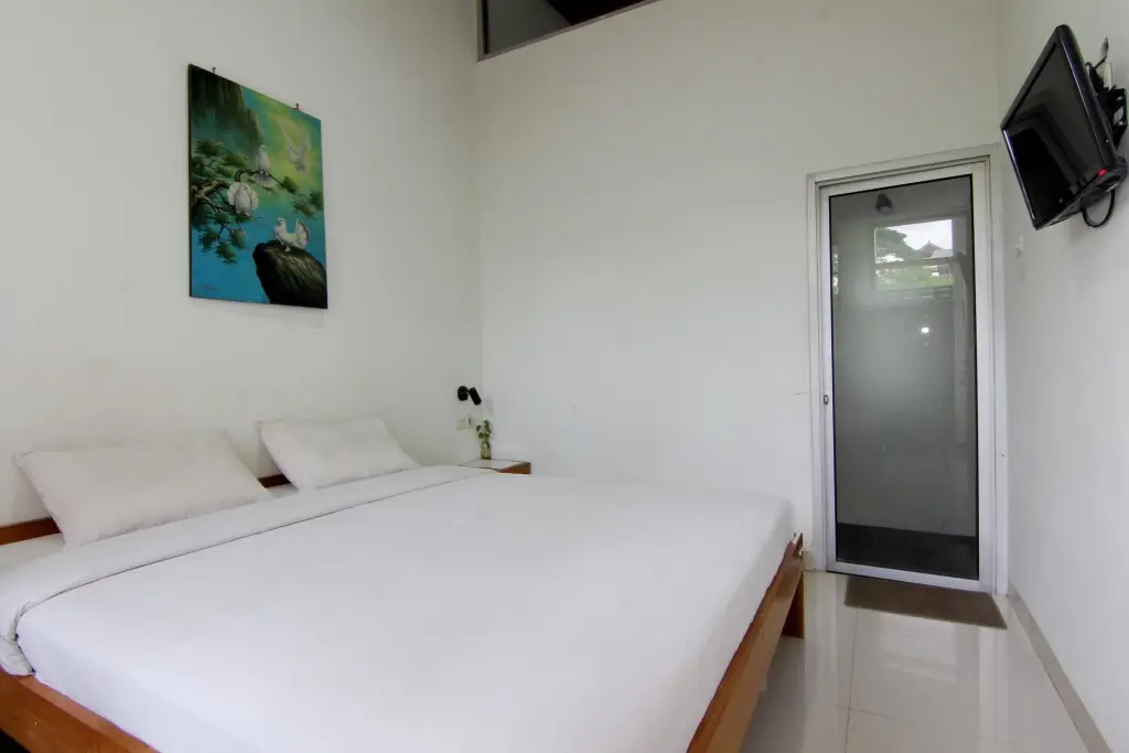Депок: The Nest Hotel
