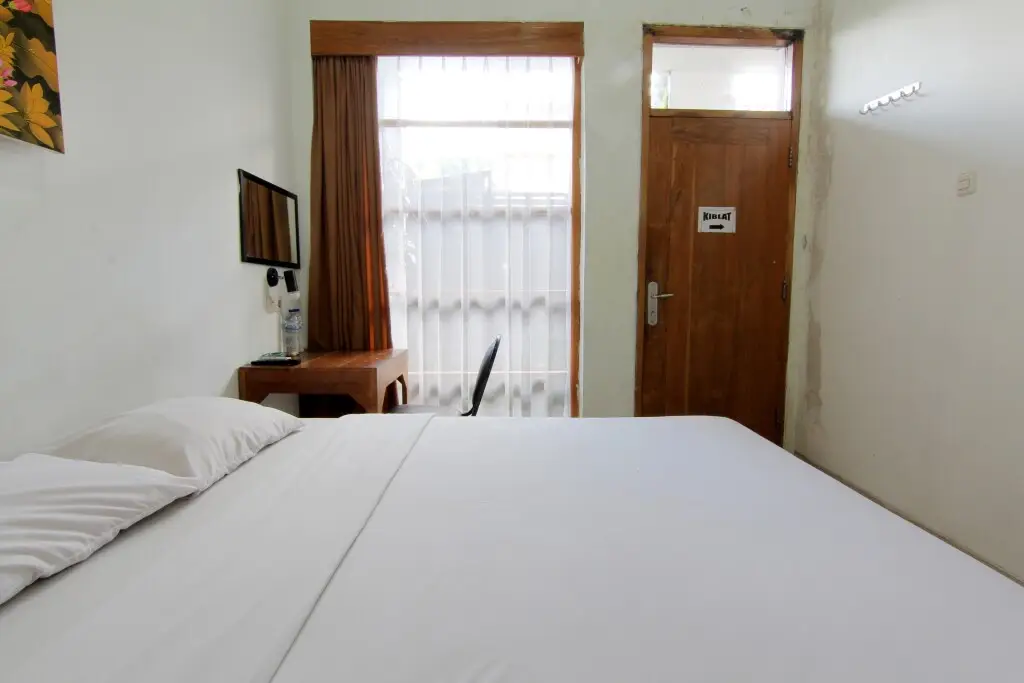 Депок: The Nest Hotel
