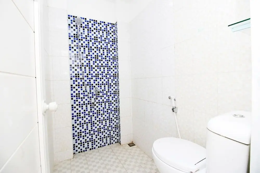 Сурабая: Airy Eco Syariah Wonokromo Ketintang 89G Surabaya