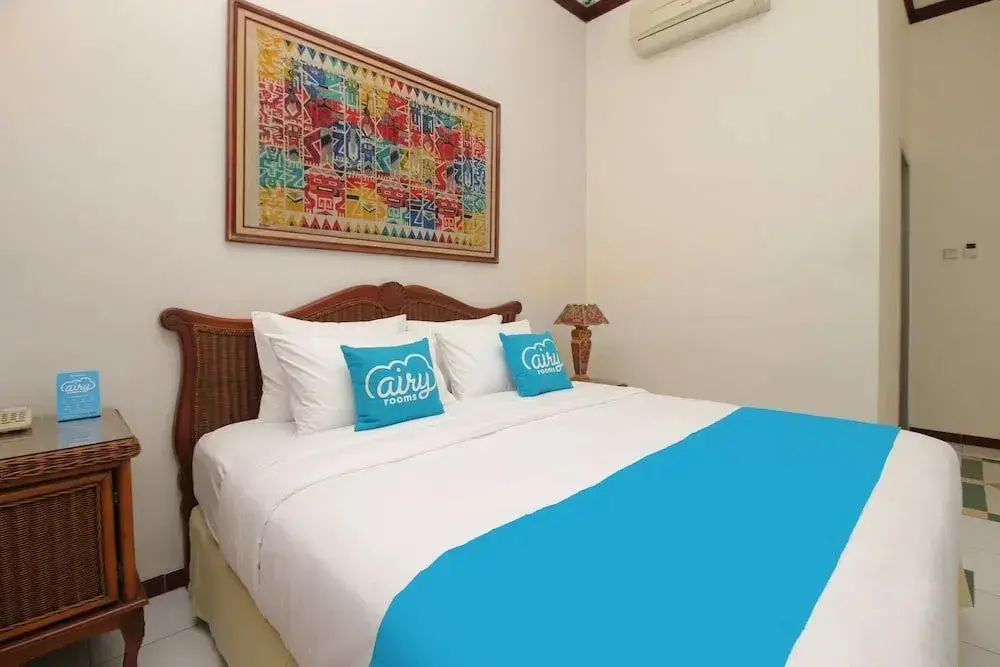 Сурабая: Airy Darmo Khairil Anwar 10 Surabaya