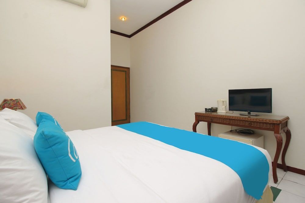 Сурабая: Airy Darmo Khairil Anwar 10 Surabaya