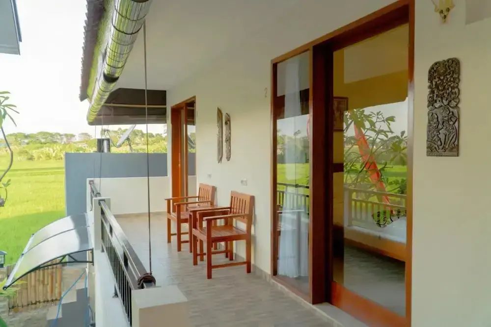 Чангу: DeRose Guest House Canggu Bali