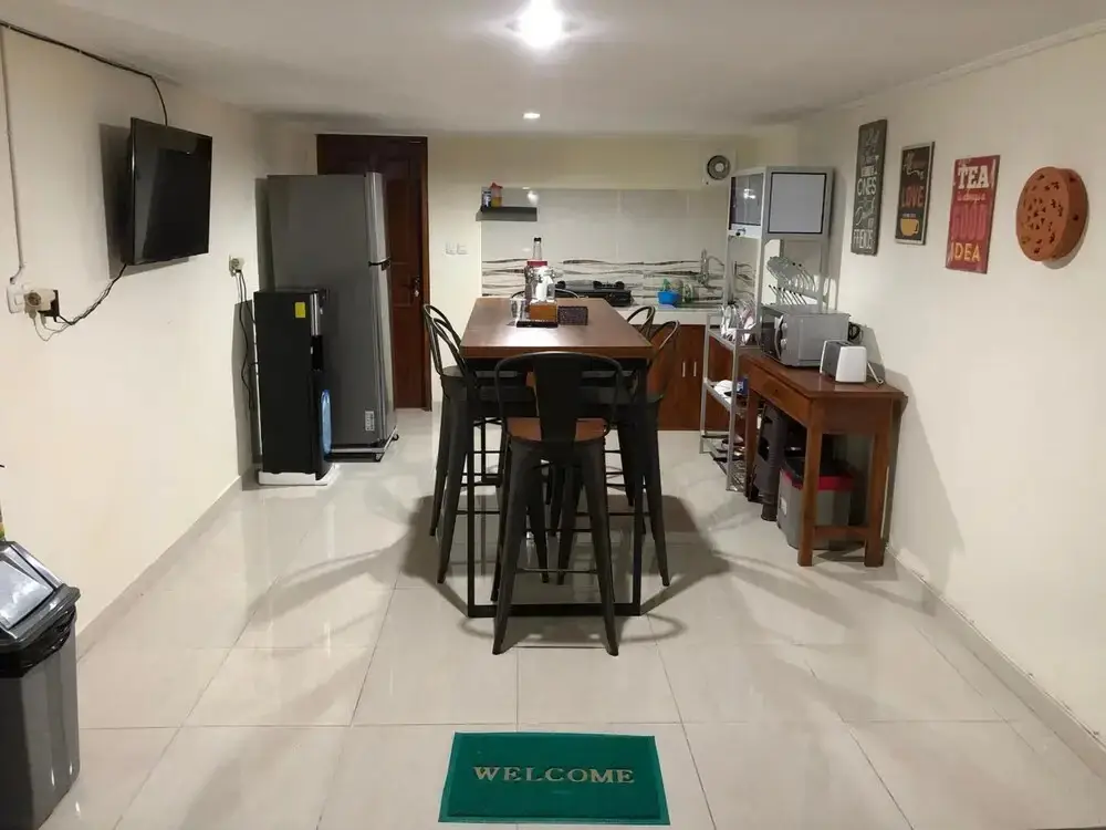 Чангу: DeRose Guest House Canggu Bali