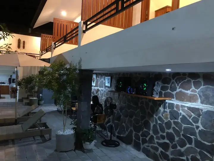 Чангу: DeRose Guest House Canggu Bali