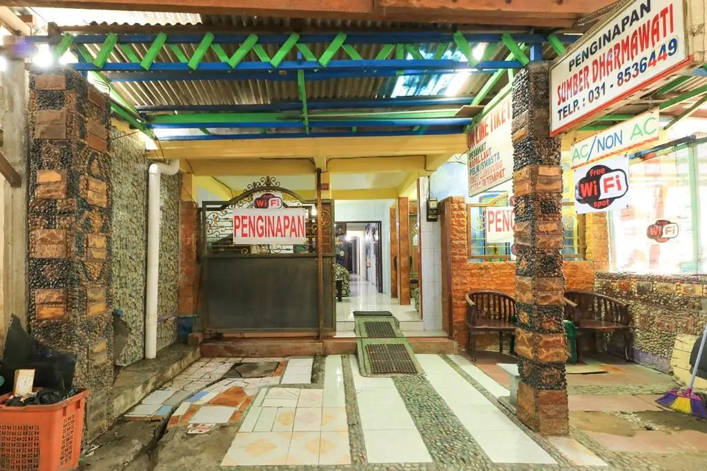 Сурабая: Dharmawati Homestay