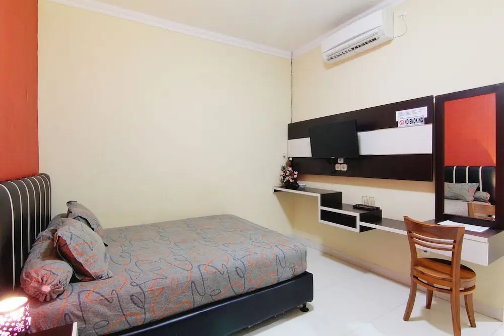 Депок: Cornel Homestay