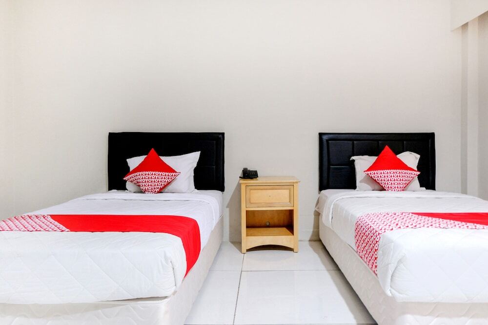 Бату: Capital O 893 Grand Pujon View Hotel