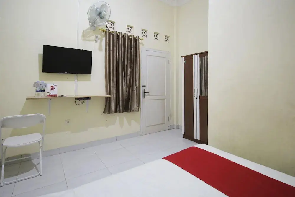Бандар-Лампунг: OYO 654 Fabio Guest House Syariah