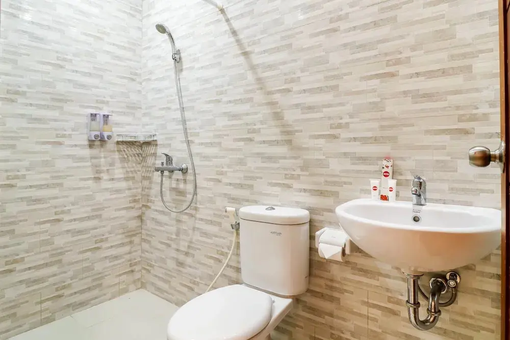 Джимбаран: OYO 1200 Kencana Residence