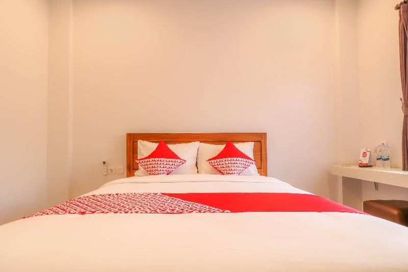 Джимбаран: OYO 1200 Kencana Residence