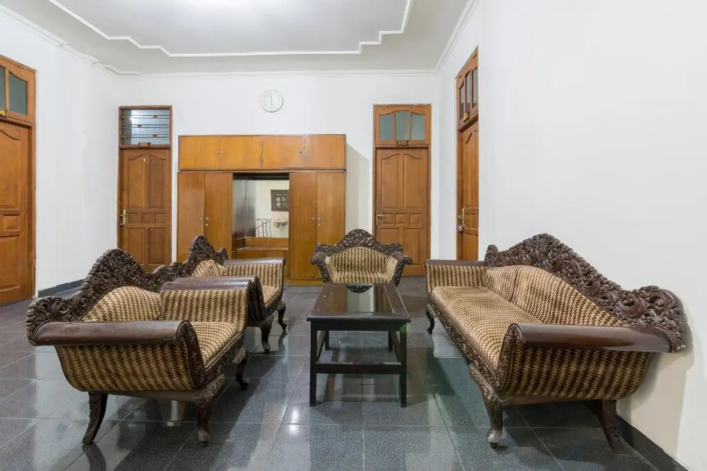 Джокьякарта: RedDoorz near Tugu Yogyakarta
