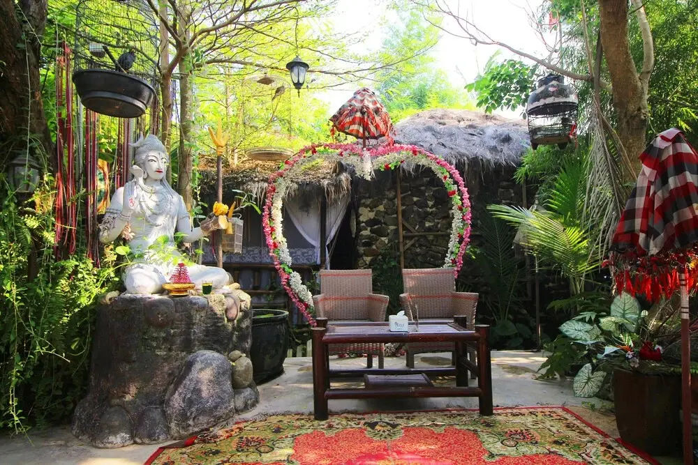 Бандар-Лампунг: OYO 1115 Villa And Resto Kubu Selem Etnik Bali