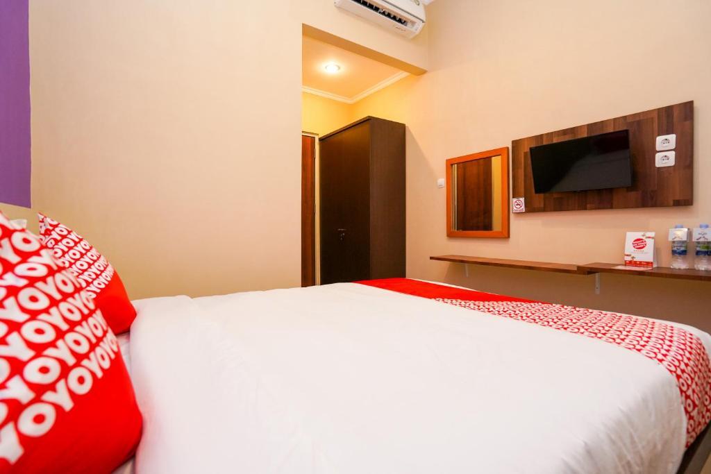 Сурабая: OYO 1169 Kupang Gunung Residence Syariah